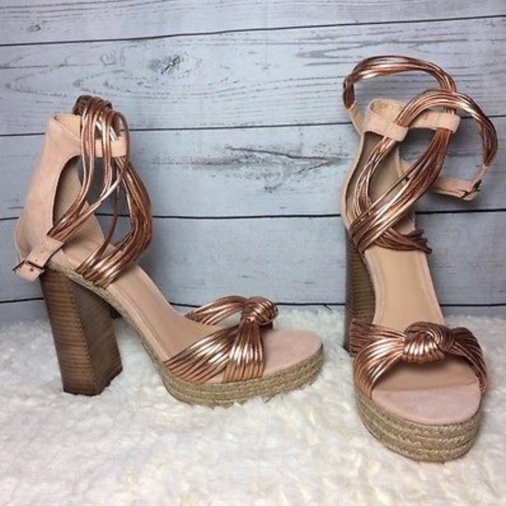 VC John Camuto NYLA sandal